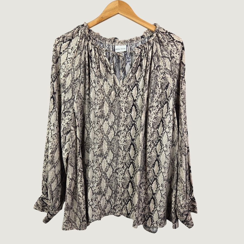 Ava & Viv Blouse Women 2X Tan Black Snakeskin Animal Print Ruffle Tie Neck Rayon